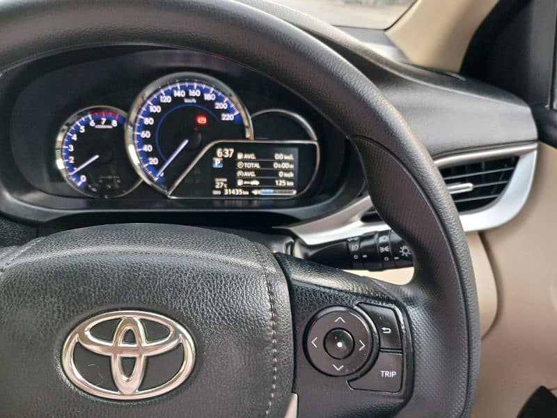Toyota Yaris  ATIV X 1.5 Auto 2021  Puah Start Suprr white First Owner 10