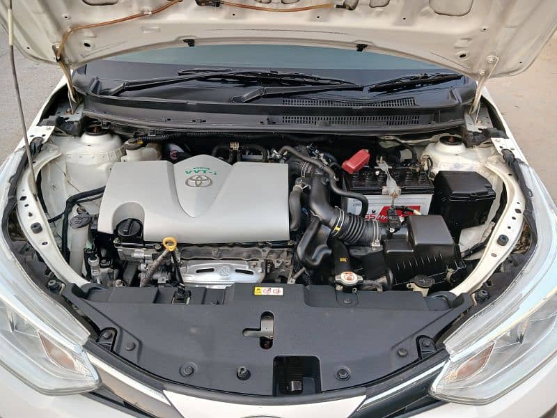 Toyota Yaris  ATIV X 1.5 Auto 2021  Puah Start Suprr white First Owner 12