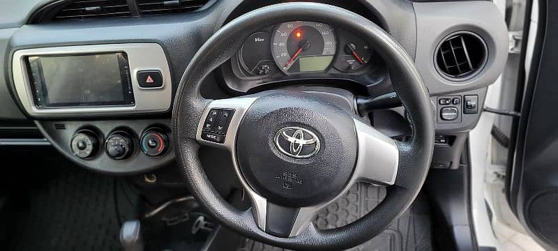 Toyota Vitz 2014 8