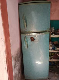 dowlnce ful size fridge for sale