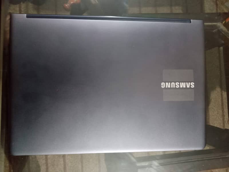 Full slim&smart Samsung laptop with 4GB RAM and 128GB SSD 1