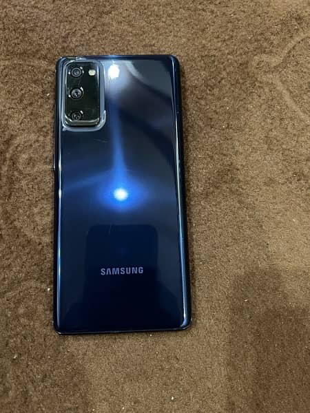Samsung Galaxy S20 FE 2020 2