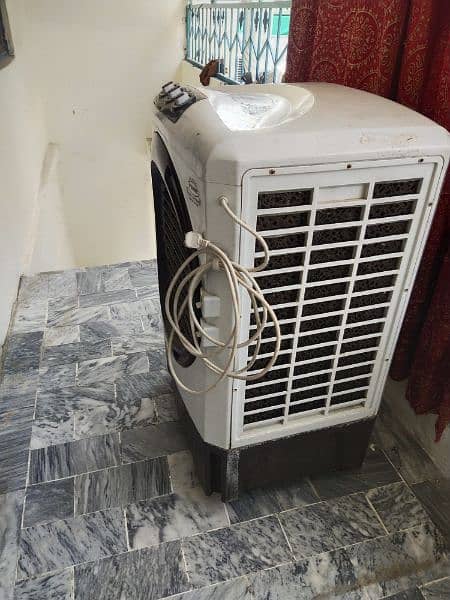 Good Condition Cooler For Sale 2
