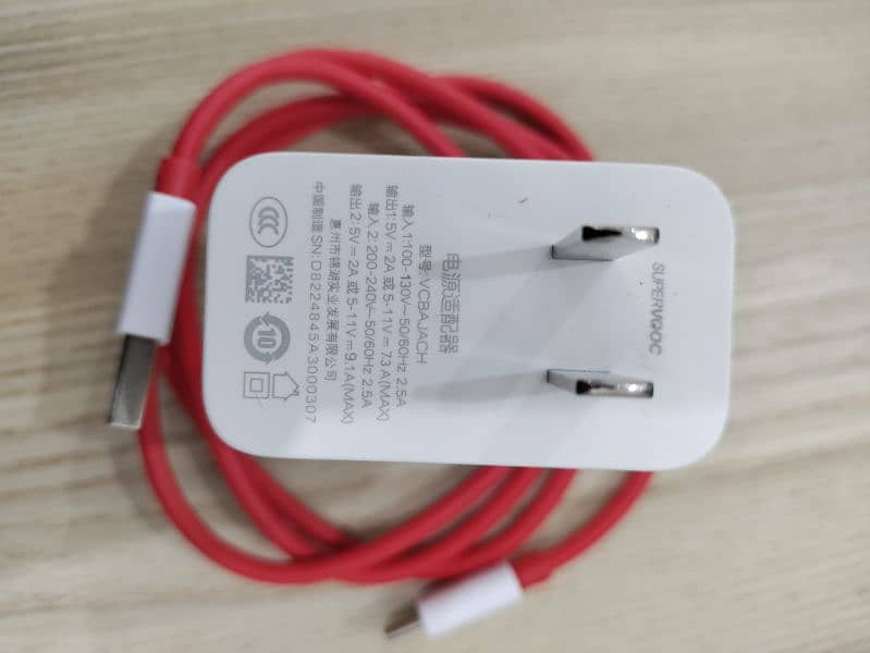bike Oneplus 11 pro 100w charger with cable 100% original box pulled 4