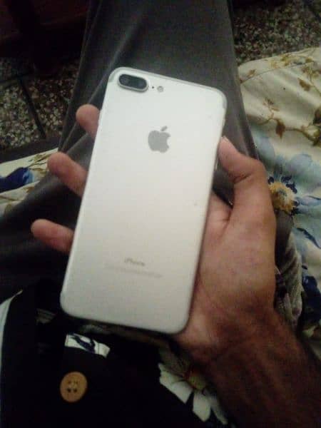 iphone 7plus 128gb pta approved 5