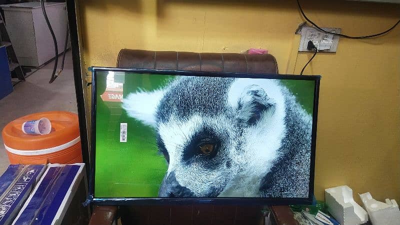 low rate 40 Smart Led TV wifi 03345354838 4