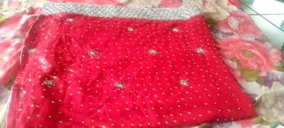 macxi new condition 1 time used only 2hor used Red colour