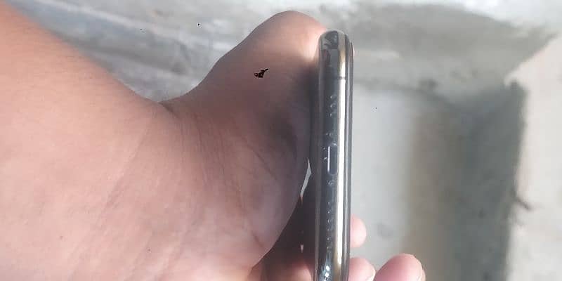 iphone xs black color non pta 2