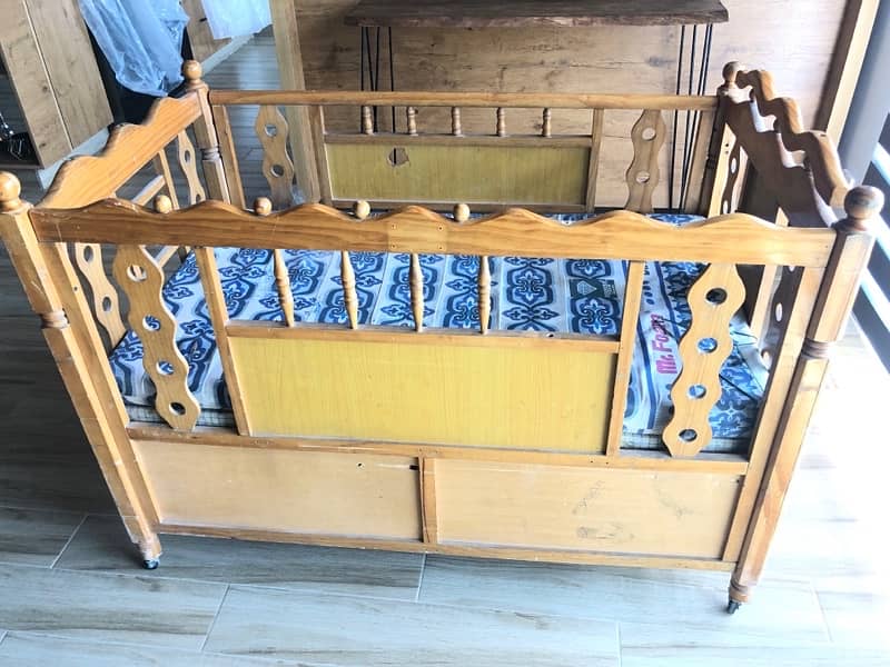 Baby cot for sale (1 large and 1 small) 1
