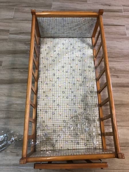 Baby cot for sale (1 large and 1 small) 14