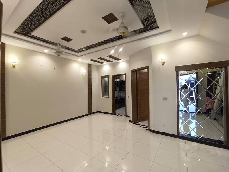 5 Marla Beautiful House For Sale At The Prime Location Of Johar Town 12