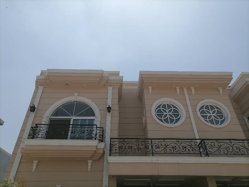 Highly-Desirable House Available In Green City For sale 1
