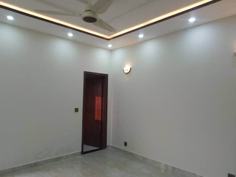 Get A 5 Marla House For sale In Green City 2