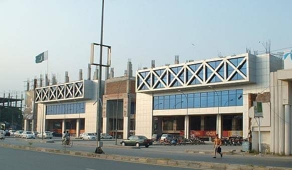 VIP 276 sqft Office for Sale at Kohinoor One Plaza, Faisalabad Best for Investment 3