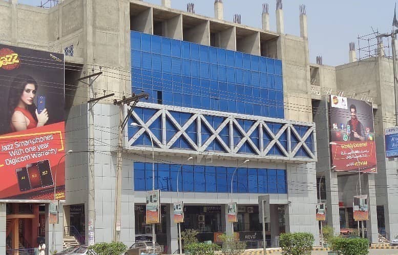 VIP 276 sqft Office for Sale at Kohinoor One Plaza, Faisalabad Best for Investment 8