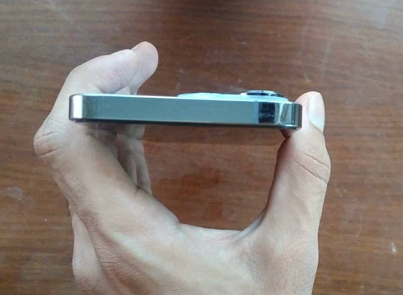 iPhone 13 Pro - 128GB Factory Unlock (Non PTA) 6