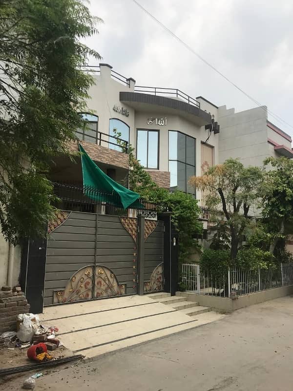 Sheikh Colony House For sale Sized 7 Marla 1