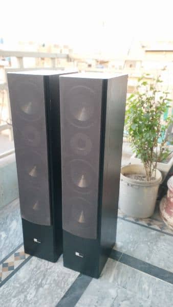 Home Theater Speakers and Subwoofer Tower speakers (Bose JBL Yamaha) 6