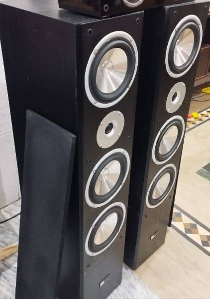 Home Theater Speakers and Subwoofer Tower speakers (Bose JBL Yamaha) 7
