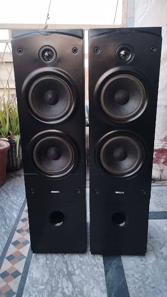 Home Theater Speakers and Subwoofer Tower speakers (Bose JBL Yamaha) 8