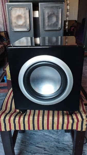 Home Theater Speakers and Subwoofer Tower speakers (Bose JBL Yamaha) 15