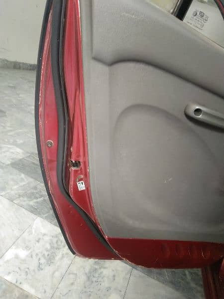 Hyundai Santro 2001 best for family use. 12