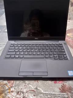 Dell Latitude 7300 0