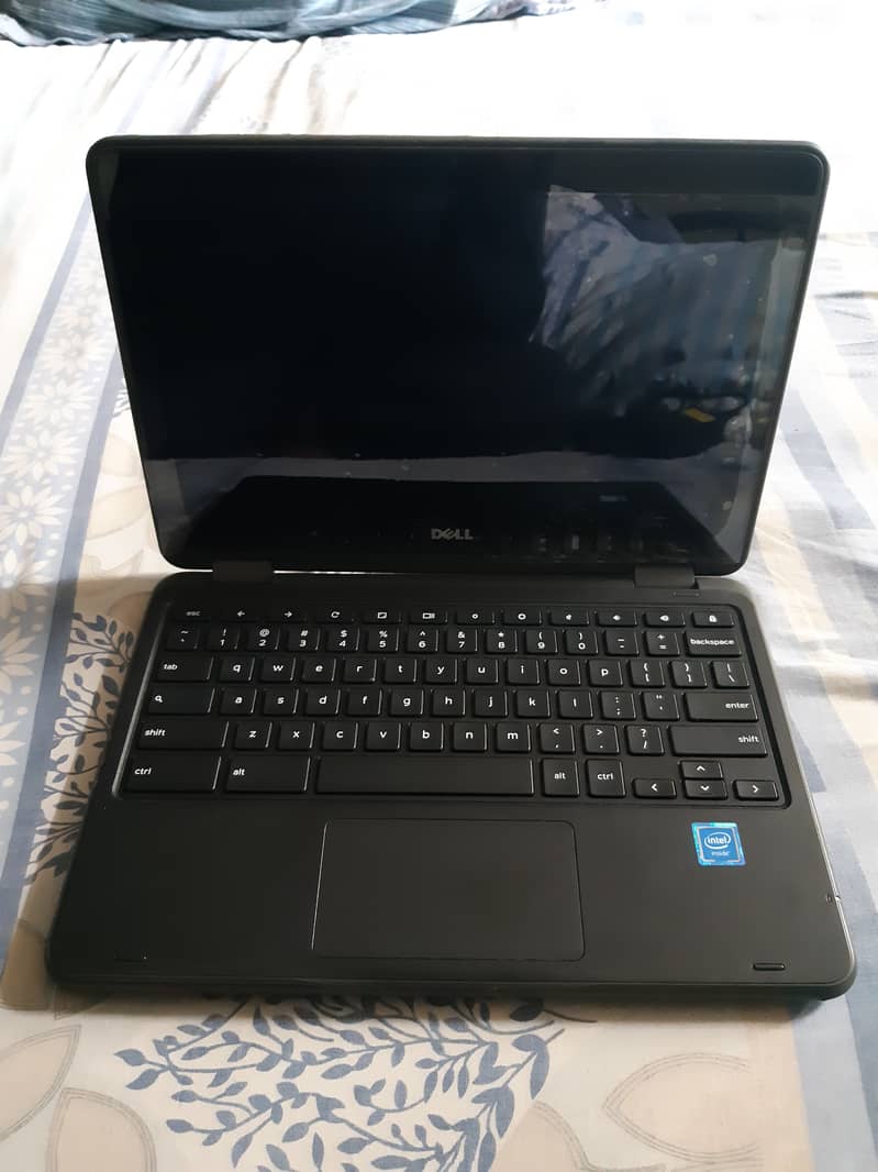 Dell Chrome Book 8GB/32GB (Touch Screen) Excellent Condition 2