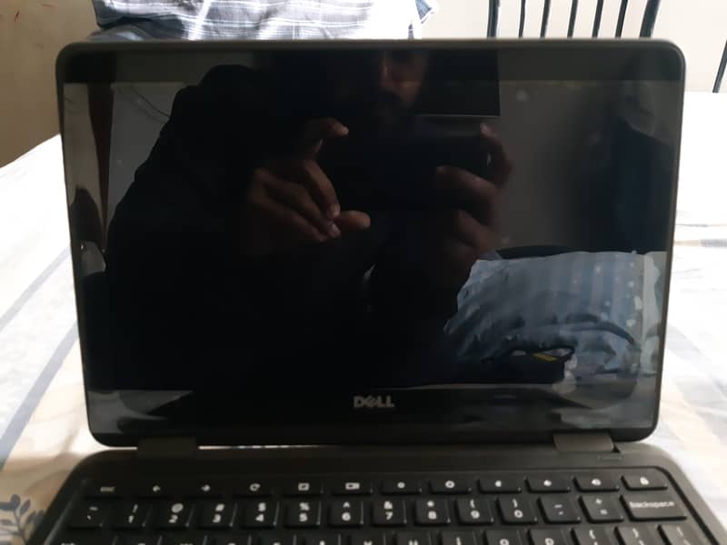 Dell Chrome Book 8GB/32GB (Touch Screen) Excellent Condition 4