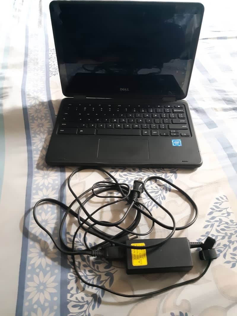 Dell Chrome Book 8GB/32GB (Touch Screen) Excellent Condition 6