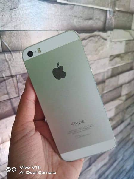 iPhone 5s/64 GB PTA approved for sale 0325=2882=038 1