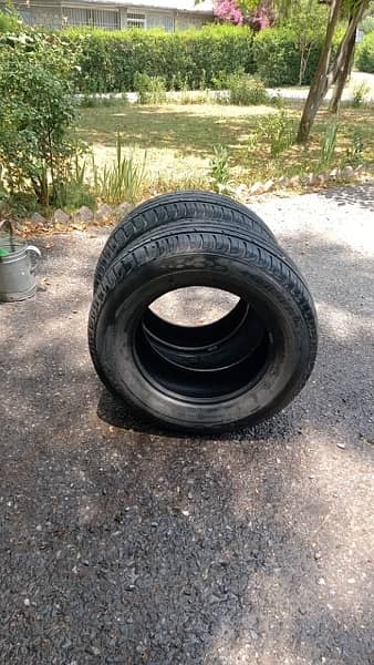 Dunlop Highway tires 285/60/18 tires for Land Cruiser 3