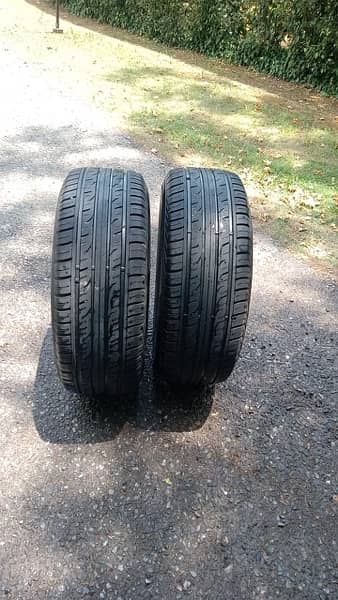 Dunlop Highway tires 285/60/18 tires for Land Cruiser 4