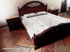 bed for sale in good condition with 2 side tables in normal condition 0