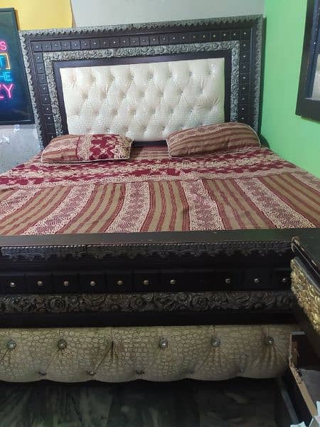 king bed without matris 1