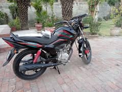 HONDA CBF 125 VERY NICE NEW CONDITION