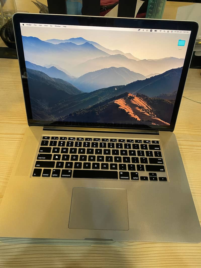 Macbook Pro Mid 2015 Core i7 | 15-inch | 16 GB | 256 SSD 0