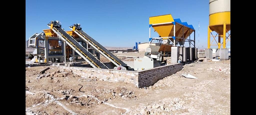 Fully automatic concrete paver blocks making machinery in pakistan 8