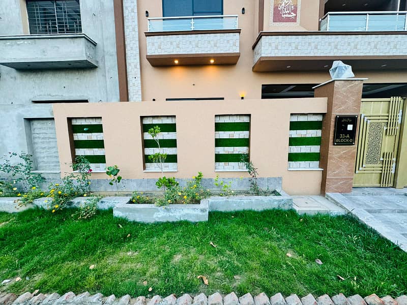 10 Marla luxury house in neshiman e Iqbal Cooperative Housing Society Phase 2 Lahore 5
