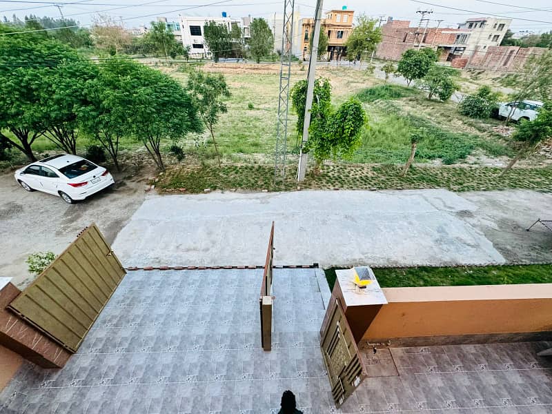 10 Marla luxury house in neshiman e Iqbal Cooperative Housing Society Phase 2 Lahore 13