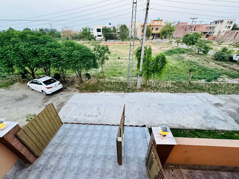 10 Marla luxury house in neshiman e Iqbal Cooperative Housing Society Phase 2 Lahore 16