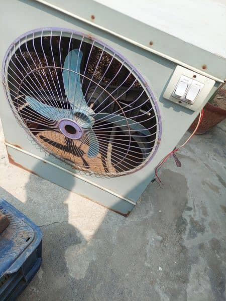 air cooler with solar plate and splaiy 0