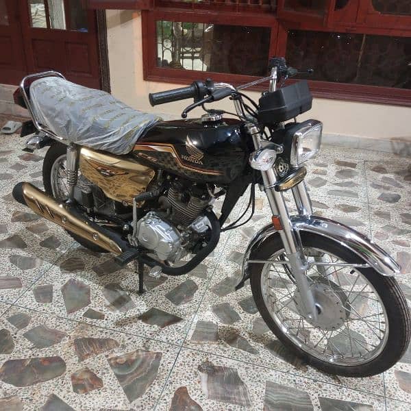 CG 125 limited Gold Edition 2