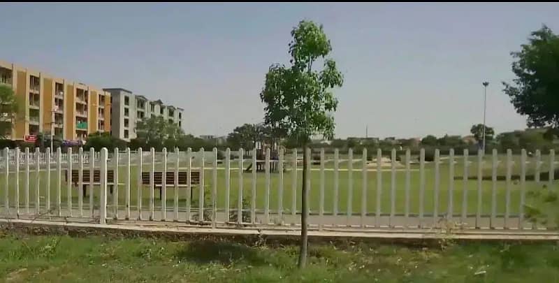 8 Marla plot for sale in D-17 Islamabad 4