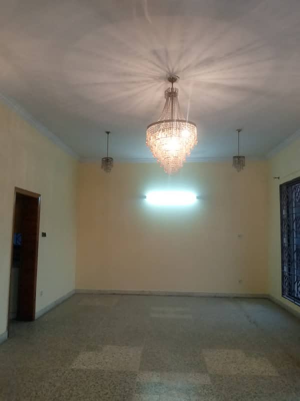 4 bed upper portion for rent in chaklala scheme 3 1