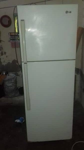 Refrigerator sale L. G urgently 0