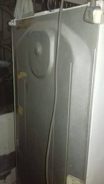 Refrigerator sale L. G urgently 2