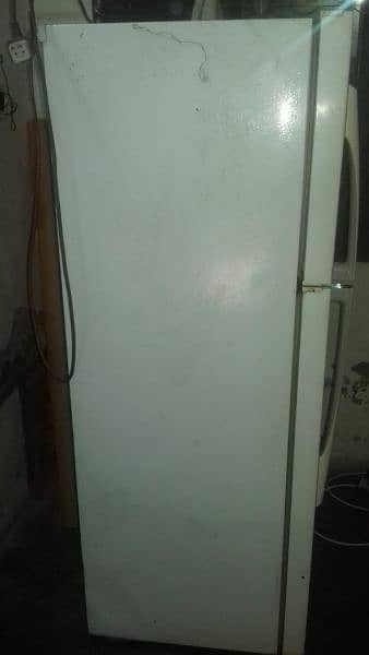 Refrigerator sale L. G urgently 7