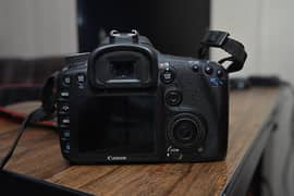 Orginal Canon EOS 7D Camera  like brand new condition