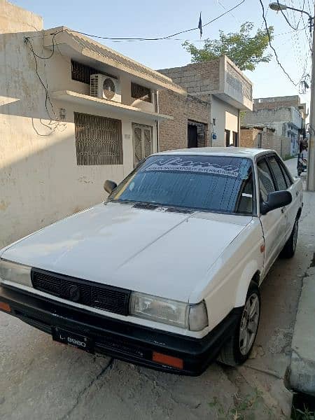 Nissan Sunny 1987 4